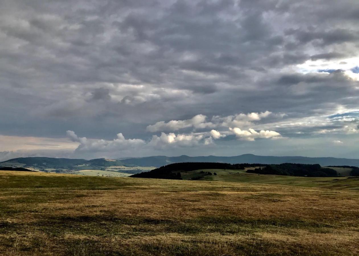 Jagdhaus In Der Rhoen In Voelliger Alleinlage 格尔斯费尔德 外观 照片